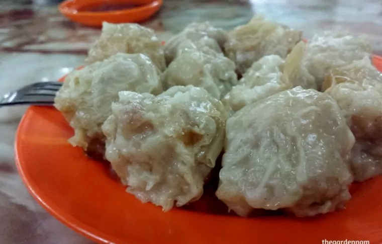 A Bite of Borneo by Bike